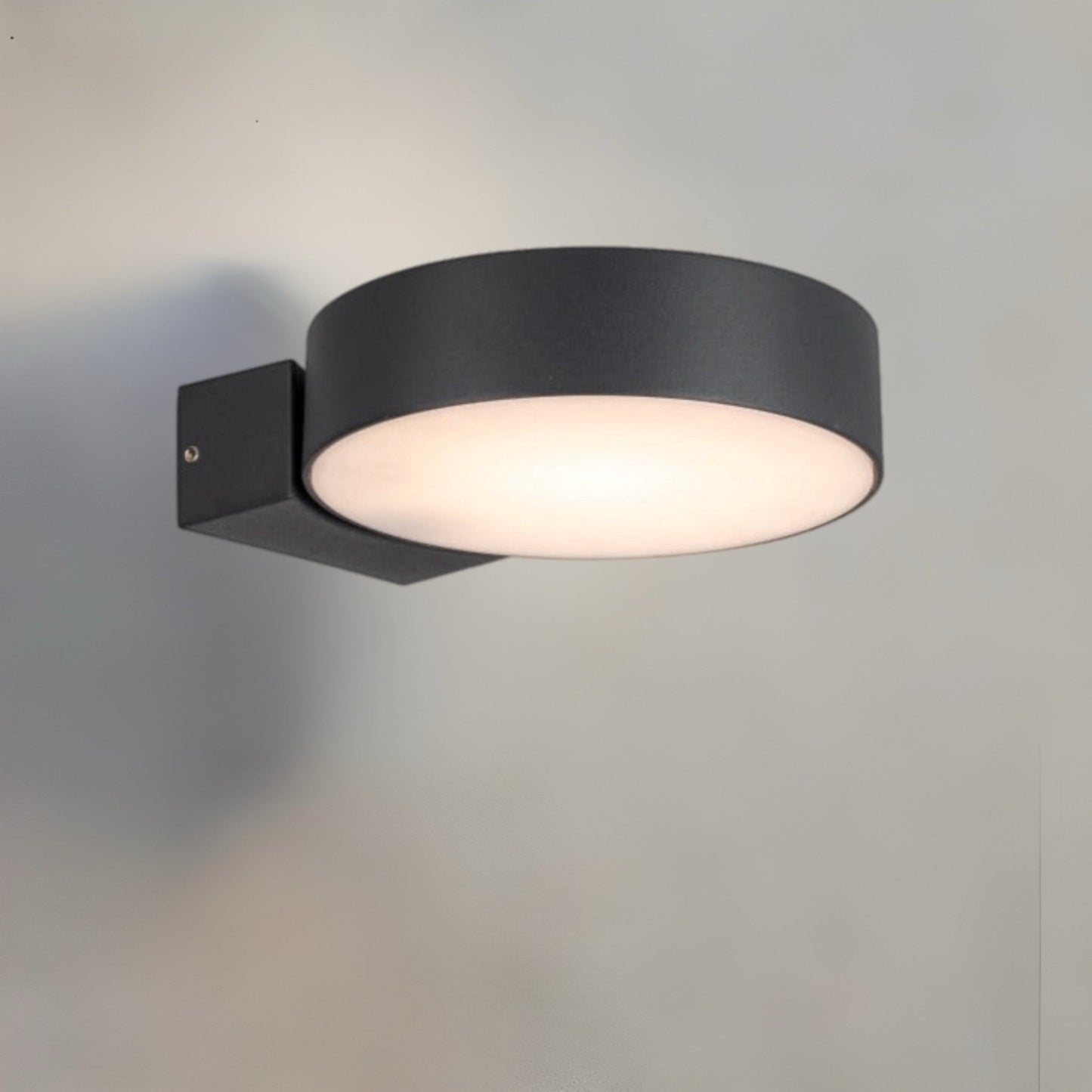 Elegant and modern square design, black die cast aluminium body with opal polycarbonate diffuser