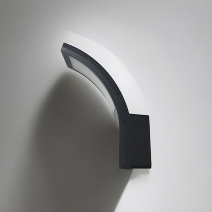 Paris has been designed for use outdoors. It features IP code IP54, which means that the light is protected from dirt and moisture. This LED outdoor wall light is simple and modern in design to create a minimalist light. The LEDs are housed behind an opal white panel made of polycarbonate. 