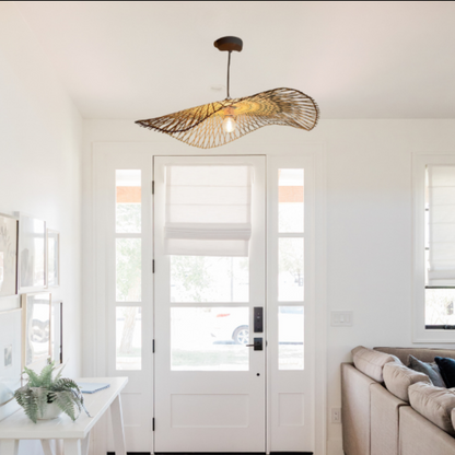 Ceiling lamps usually show personality and character in rooms. If you are looking to add a natural and fresh touch to your room, our Tulum Bamboo Ceiling Lamp is the ideal complement. Tulum presents an elegant and original design in a natural style with a lampshade made of bamboo, a material that is increasingly used in homes, integrating the eco-friendly philosophy