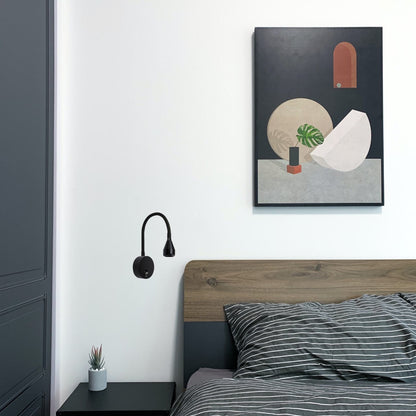 The black Stoney lamp consists of flexible light which can be tilted and adjusted on its own axis. The lamp base has a on/off switch making it ideal for a bedside reading lamp. Made of an aluminium body and powder coated black, the lamp with its simple design fits well into different spaces. Whether functional office or cosy home - the timeless lamp is  perfect for many types of use.