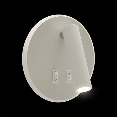 The white Jones lamp consists of a cylindrical light, which can be tilted and adjusted on its own axis. The lamp base has a on/off switch making it ideal for a bedside reading lamp. It also has a Halo edge which can be turned on to create a glow. Made of an aluminium body and coated white, the lamp with its simple design fits well into different spaces. Whether functional office or cosy home - the timeless lamp is an perfect for many types of use.
