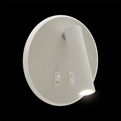 The white Jones lamp consists of a cylindrical light, which can be tilted and adjusted on its own axis. The lamp base has a on/off switch making it ideal for a bedside reading lamp. It also has a Halo edge which can be turned on to create a glow. Made of an aluminium body and coated white, the lamp with its simple design fits well into different spaces. Whether functional office or cosy home - the timeless lamp is an perfect for many types of use.